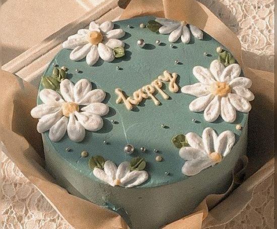 عکس کیک تولد کیوت دخترانه