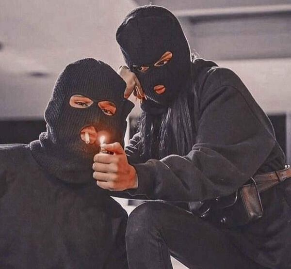 عکس پروف دخترونه با ماسک دزدی