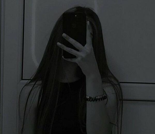عکس پروف دخترونه ویسگون غمگین