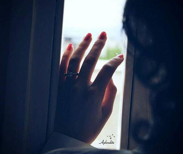 عکس پروف غمگین دخترونه بدون متن سیاه سفید