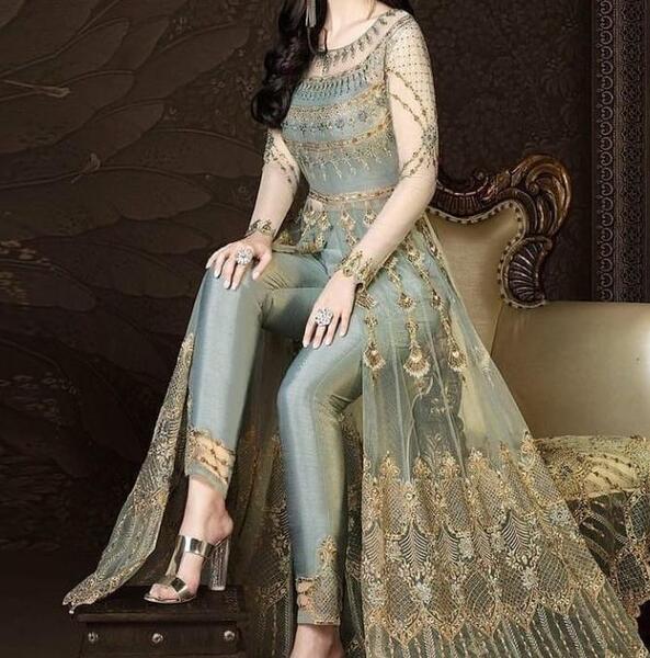 عکس مدل لباس مجلسی جدید 1400 زنانه