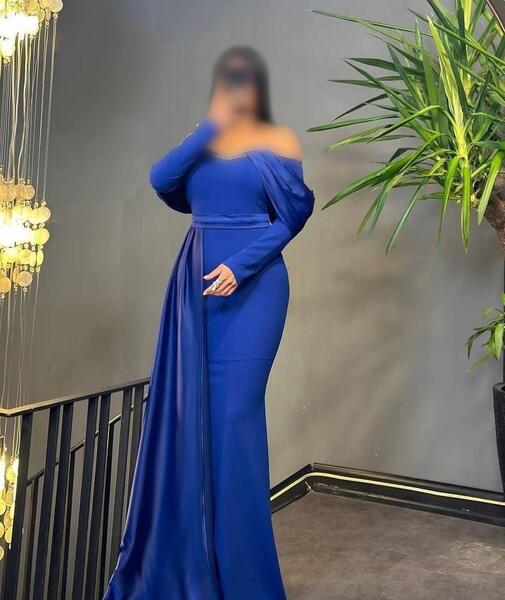 عکس لباس مجلسی زنانه دیوار اصفهان