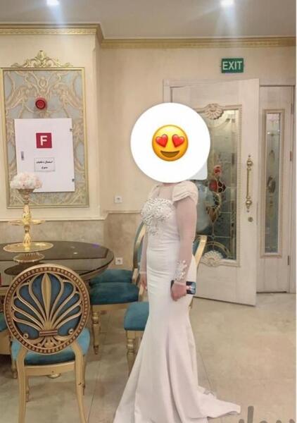 عکس لباس مجلسی زنانه دیوار اردبیل