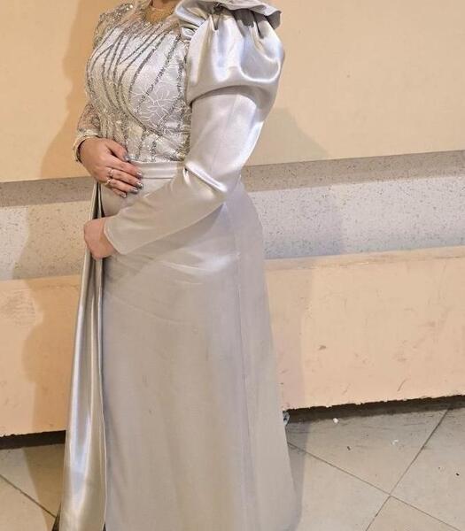 عکس لباس مجلسی زنانه دیوار رشت