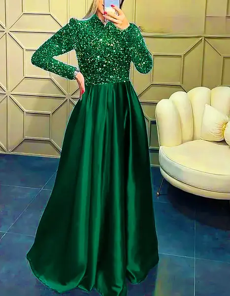 عکس لباس مجلسی زنانه ساتن سبز