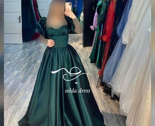 عکس لباس مجلسی زنانه ساتن سبز