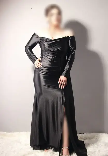 عکس لباس مجلسی زنانه ساتن مشکی