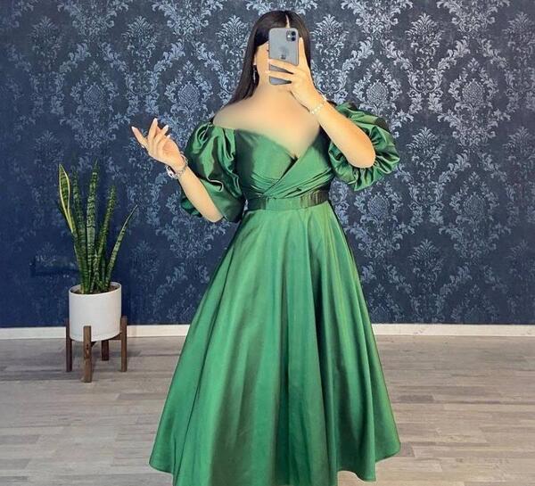 عکس مدل لباس مجلسی زنانه با پارچه ساتن