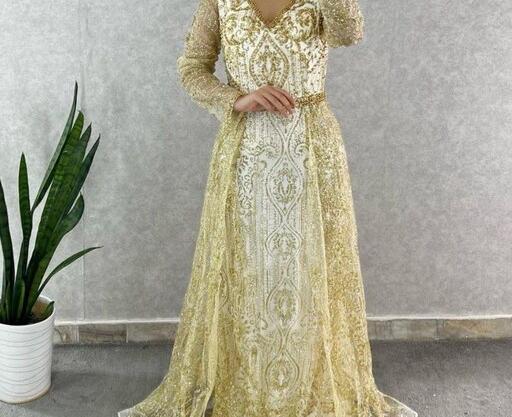 عکس لباس مجلسی زنانه رنگ طلایی