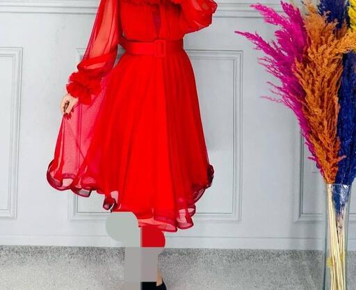 عکس خرید لباس مجلسی زنانه عروسکی