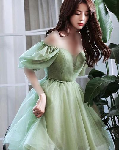 عکس مدل لباس مجلسی کوتاه دخترانه شیک