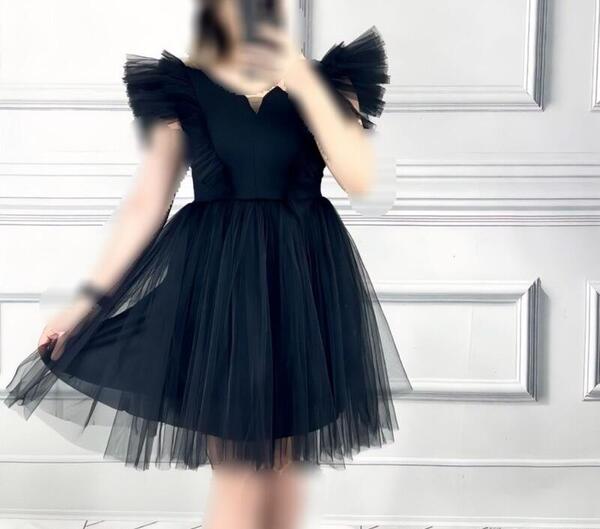 عکس لباس مجلسی دکلته کوتاه عروسکی