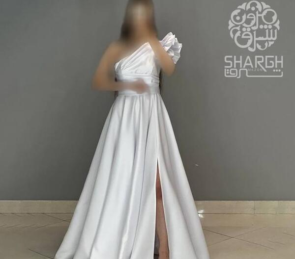عکس لباس مجلسی کوتاه ساتن سفید