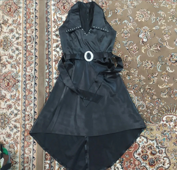 عکس لباس مجلسی کوتاه ساتن مشکی
