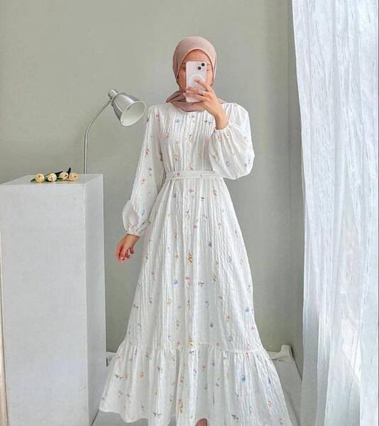 عکس مدل لباس مجلسی بلند حریر ساده