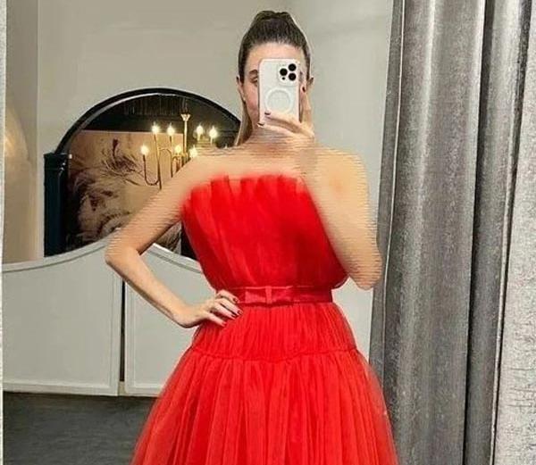 عکس لباس کوتاه مجلسی یقه باز