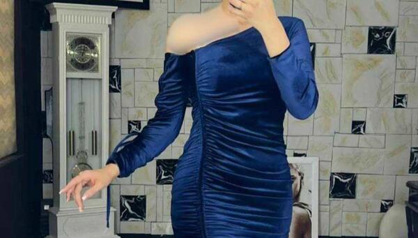 عکس مدل لباس مجلسی کوتاه با پارچه مخمل طرح دار