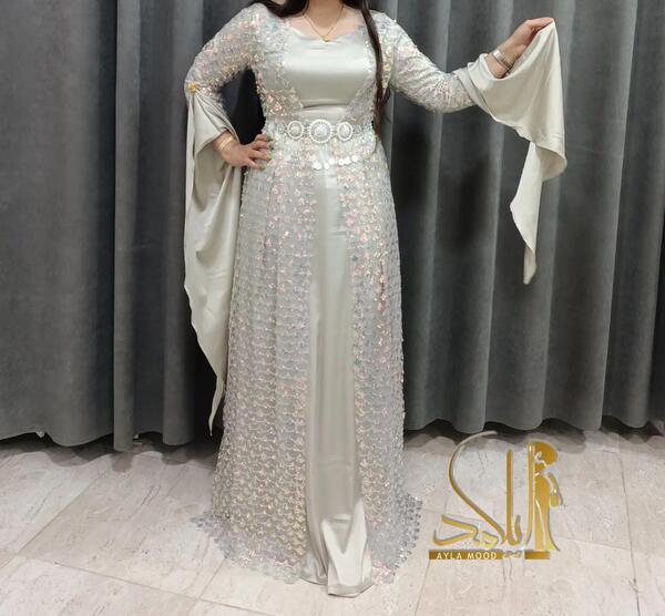 عکس لباس مجلسی کردی زنانه شیک