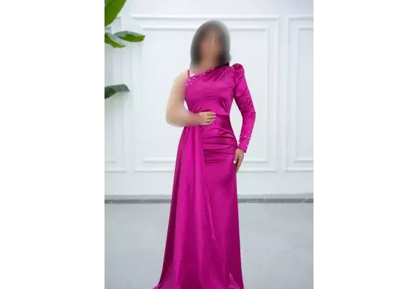 عکس فروشگاه لباس مجلسی زنانه کرج