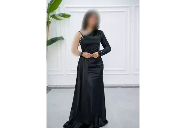 عکس فروشگاه لباس مجلسی زنانه کرج