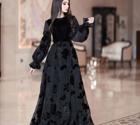 عکس لباس مجلسی زنانه مخمل گلدار