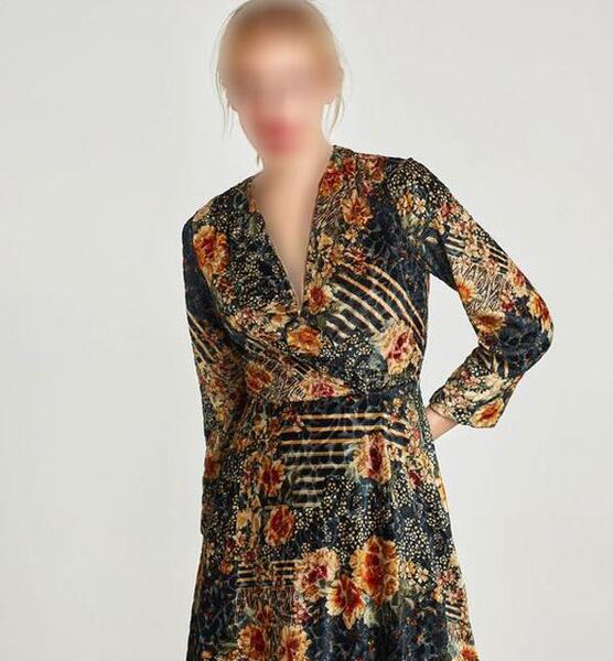 عکس لباس مجلسی زنانه مخمل گلدار