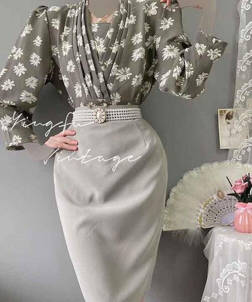عکس لباس مجلسی زنانه با پارچه گلدار