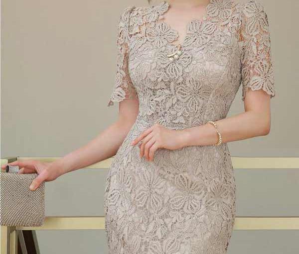 عکس لباس مجلسی زنانه با پارچه گلدار