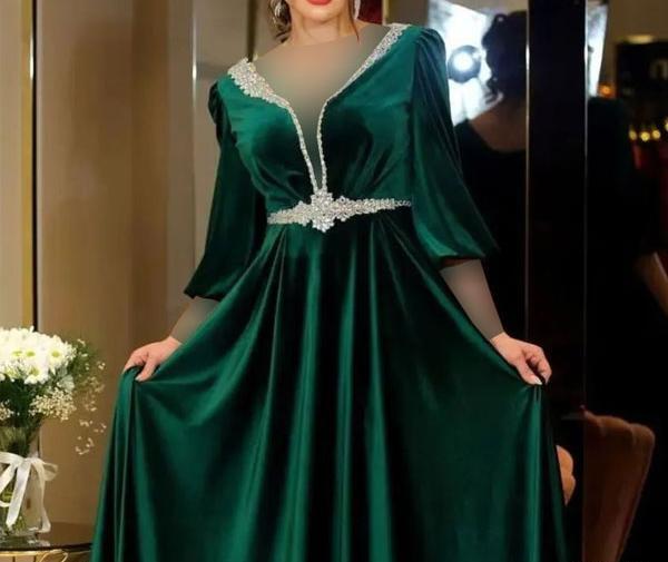 عکس مدل لباس مجلسی زنانه مخمل گلدار