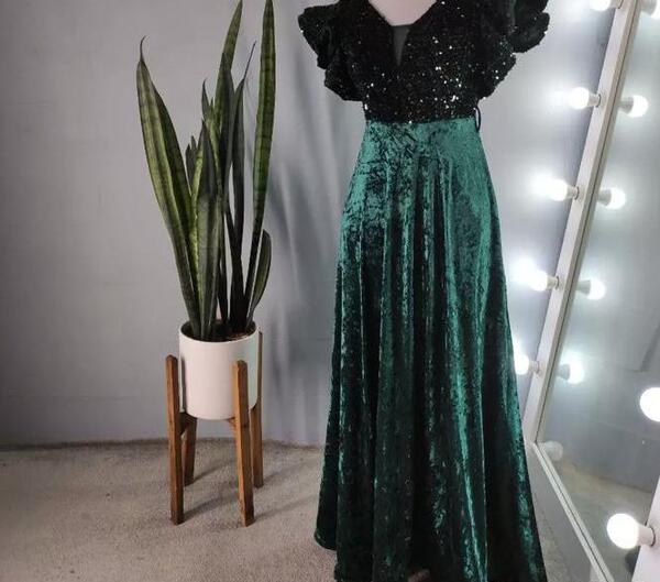 عکس لباس مجلسی زنانه مخمل پولکی