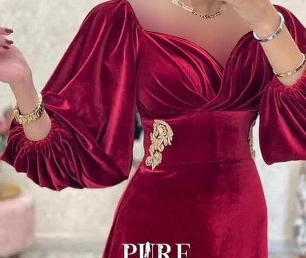 عکس مدل لباس مجلسی ساده و شیک زنانه مخمل بلند