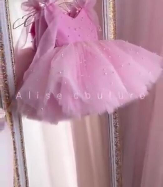 عکس لباس مجلسی زنانه برای عروسی بچه گانه