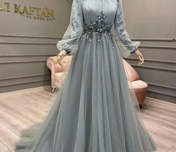 عکس لباس مجلسی نقره ای زنانه