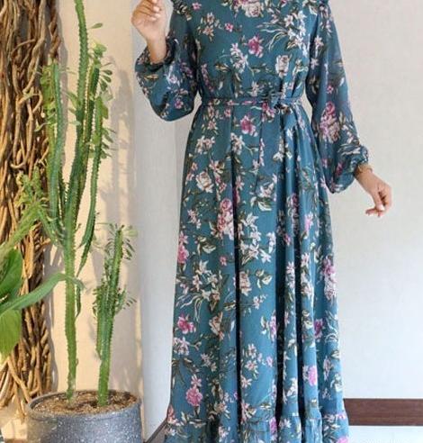 عکس مدل لباس مجلسی زنانه با پارچه گلدار