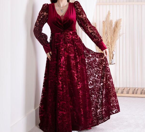 عکس خرید لباس مجلسی گیپور زنانه