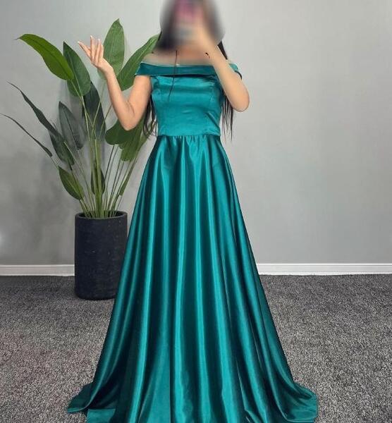 عکس لباس مجلسی زنانه بلند ساتن