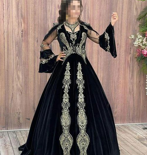 عکس مدل لباس مجلسی زنانه خلیجی
