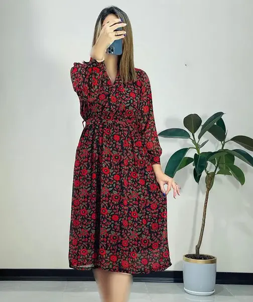 عکس مدل لباس مجلسی حریر گلدار زنانه