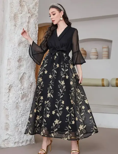 عکس مدل لباس مجلسی حریر گلدار زنانه
