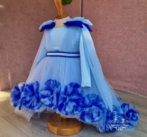 عکس خرید لباس مجلسی پرنسسی زنانه