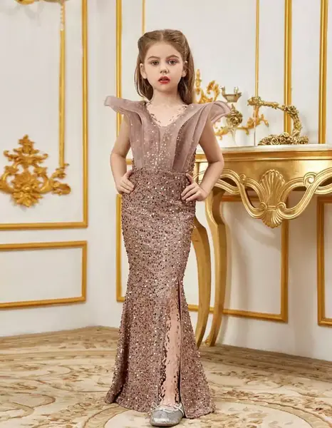 عکس لباس مجلسی زنانه بلند با پارچه لمه