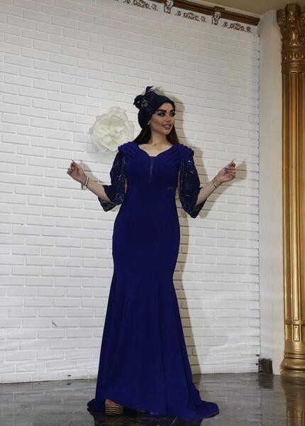 عکس لباس مجلسی زنانه رنگ ابی کاربنی