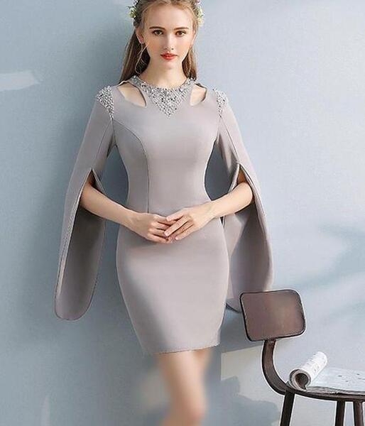 عکس لباس مجلسی زنانه با استین کلوش