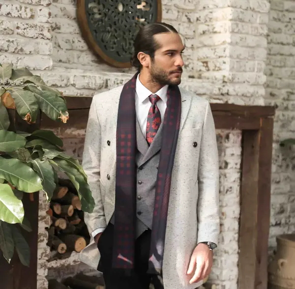 عکس ست لباس مجلسی مردانه با کراوات