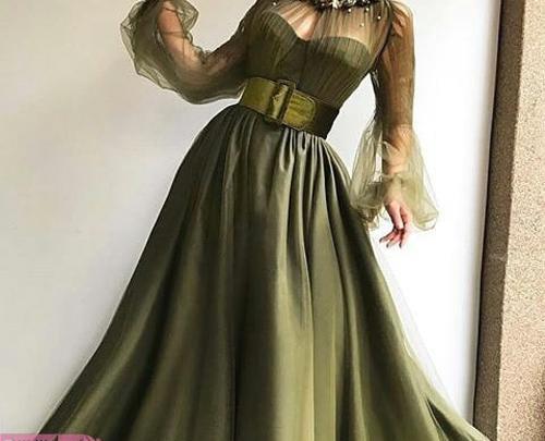 عکس لباس مجلسی بلند شیک ساتن