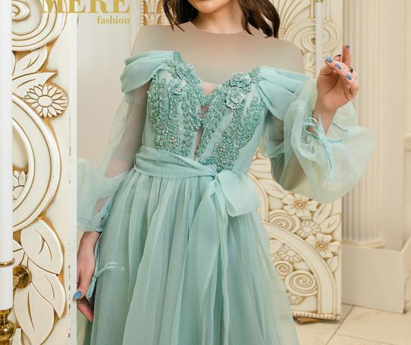 عکس دخترانه مدل لباس مجلسی یقه دلبری استین دار