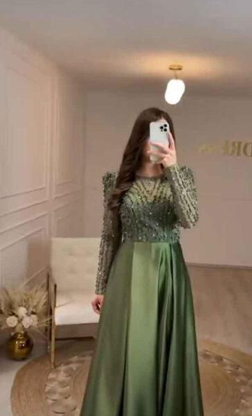 عکس مدل لباس مجلسی دخترانه با پارچه حریر گلدار