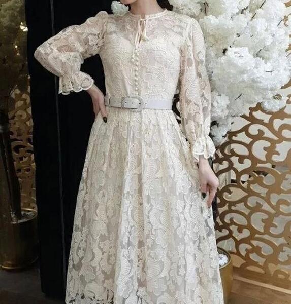 عکس لباس مجلسی دخترانه با گیپور