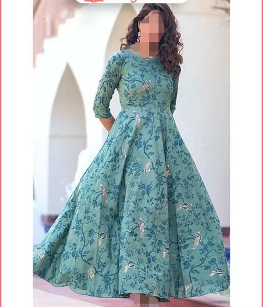 عکس لباس مجلسی دخترانه با پارچه طرح دار