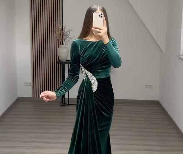 عکس مدل لباس مجلسی بلند دخترانه چاکدار